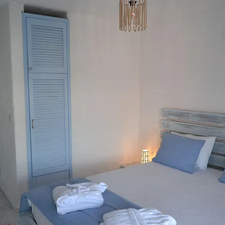 מלון Thea Butik & Restaurant