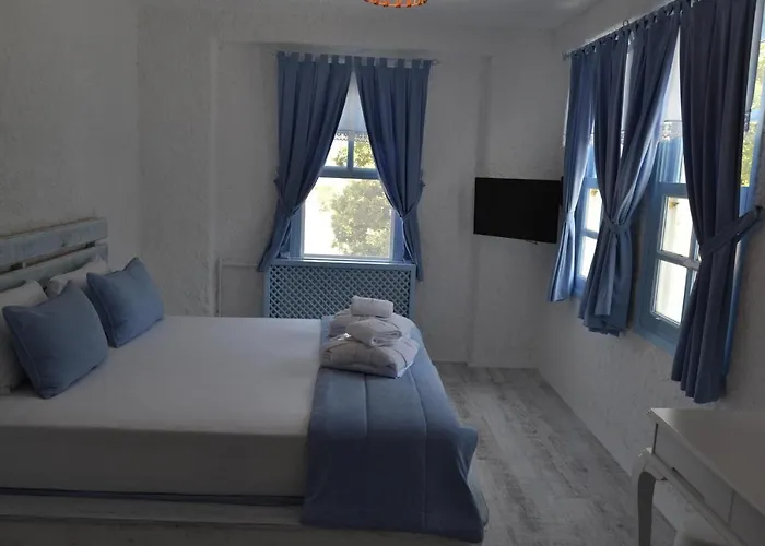 Hotel Thea Butik & Restaurant 3*